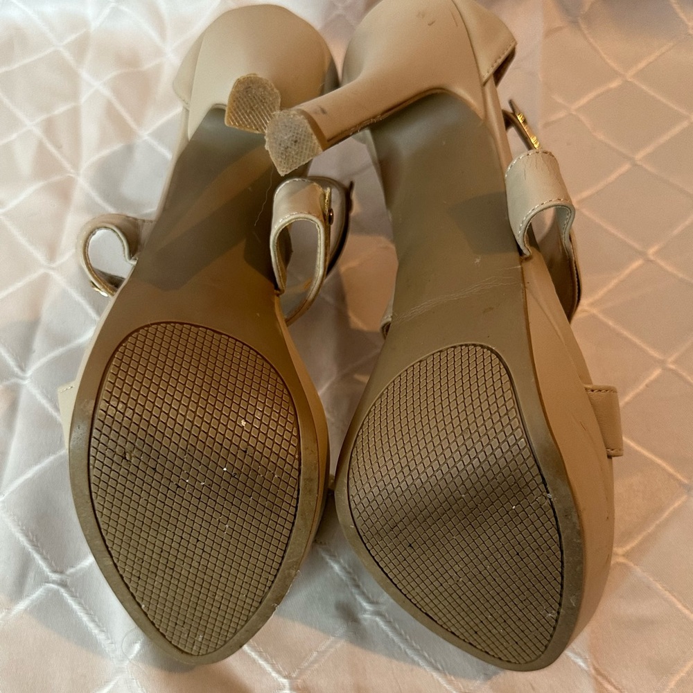 Aldo Beige Strappy Heels with Brass Accents, size 9 - Picture 16 of 16